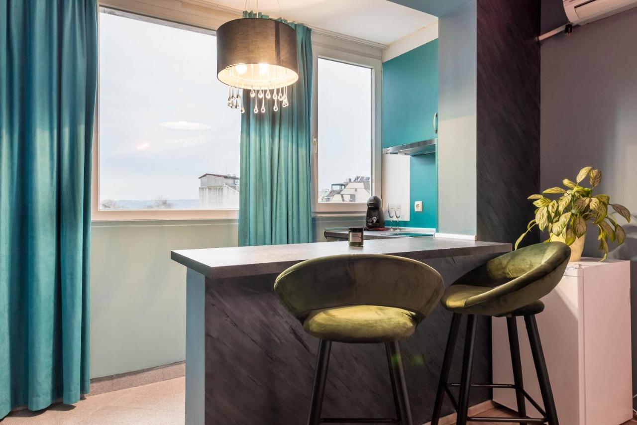 Private Studio In The Centre Варна Екстериор снимка