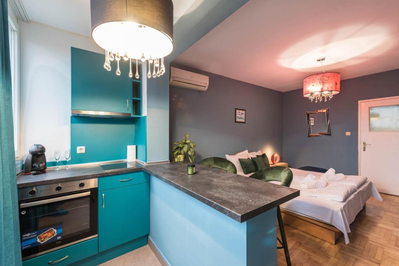 Private Studio In The Centre Варна Екстериор снимка