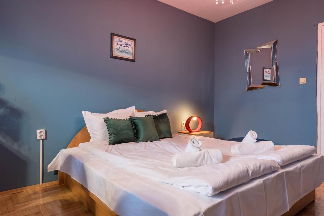 Private Studio In The Centre Варна Екстериор снимка